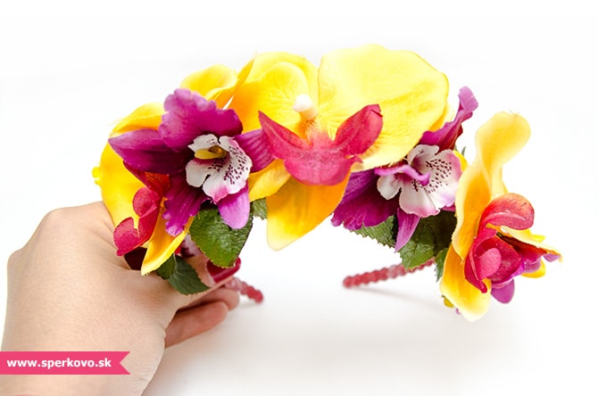 Kreatívny návod na výrobu čelenky z kvetov